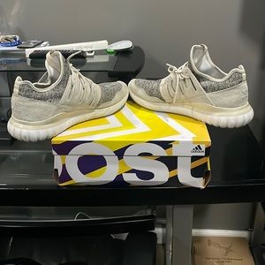 Men’s Adidas Sneakers Size 12